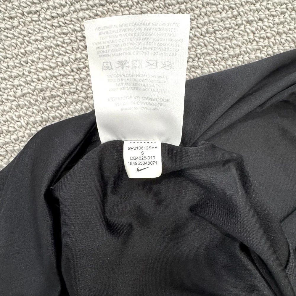 Nike Black Fitted Sleeveless Tank Top
